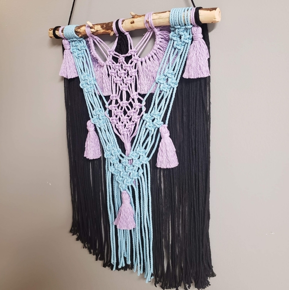 Macrame Wall Hanging - Picture 3 of 6